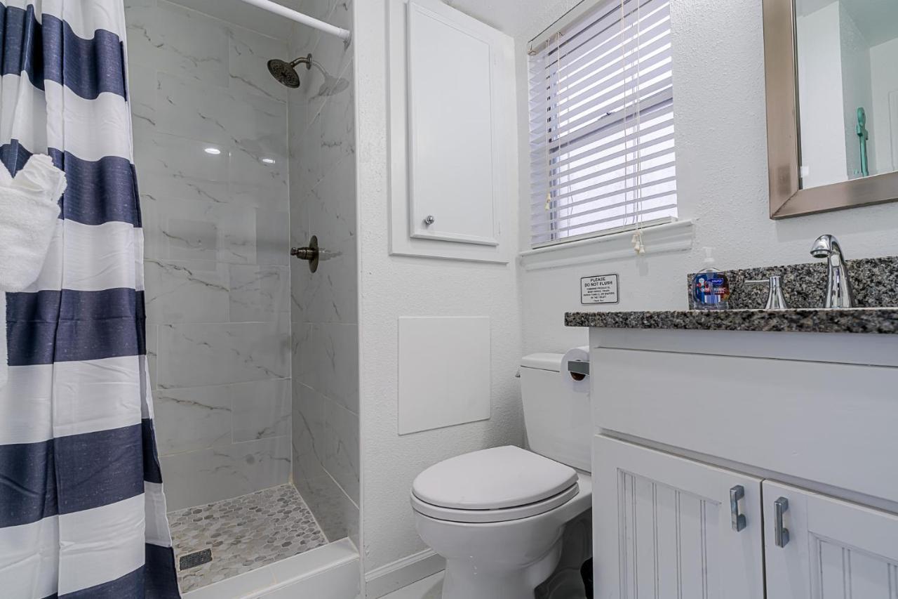 Hot Tub - Ocean Views - Steps To Private Beach - Quiet Location Galveston Exterior foto